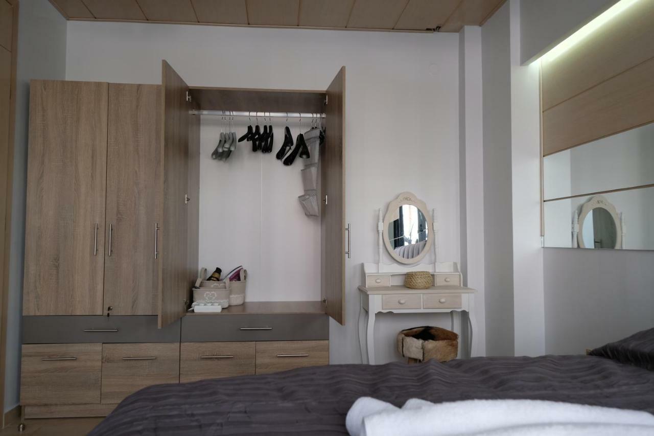 Luxury Cozy Large Apartment In The City Center Thessaloniki Exterior photo