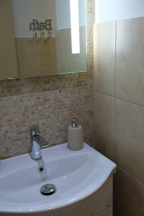 Luxury Cozy Large Apartment In The City Center Thessaloniki Exterior photo